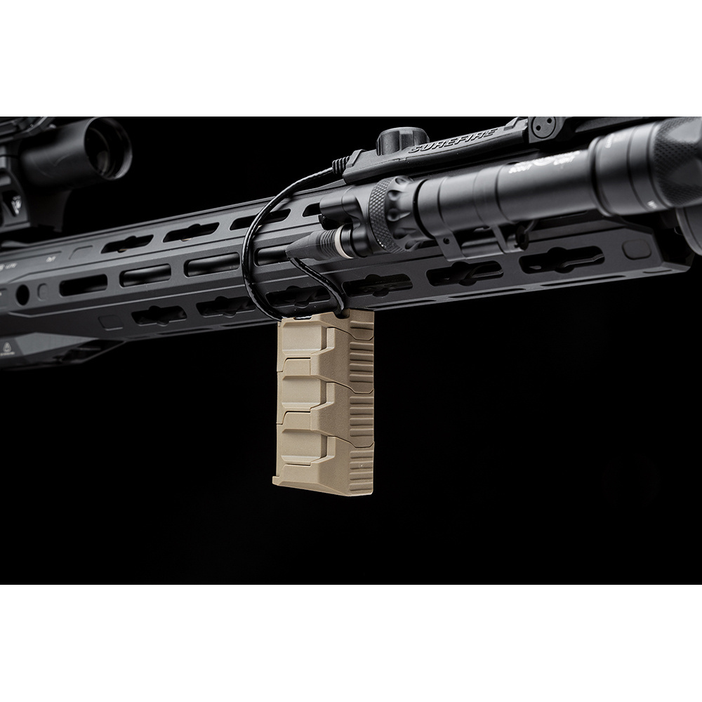 Strike Industries - Moduł rozszerzający chwyt Strike Stacked Angled - 2-pak - FDE - SI-AR-CMS-SAF-EXT-FDE 9 Zdjęcie 11 — SPC-44313