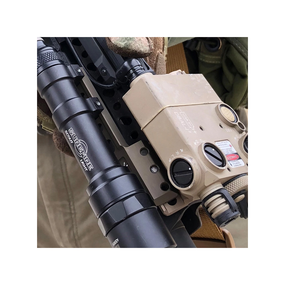 Unity Tactical - Montaż Fusion Light Wing na szynę Micro Hub - Lewy - Czarny - FUS-LWLB 2 Zdjęcie 2 — SPC-45692