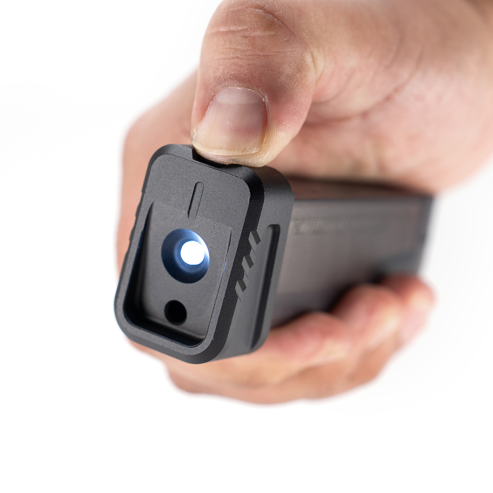 Stopka do magazynka Glock Strike Industries EMP z latarką LED 16 Zdjęcie 16 — SPC-45721